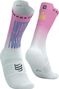 Compressport Pro Racing v4.0 Bike IronMan 2025 Todo es posible Calcetines Blanco/Rosa