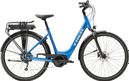 Vélo de Ville Électrique Trek Verve+ 2 Lowstep Shimano Acera/Altus 9V 400 Wh Bleu Alpine 2023