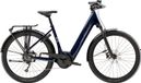 Trek Verve+ 4 Lowstep Shimano Altus 9V 725 Wh Donkerblauw 2023 Elektrische Stadsfiets