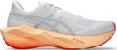 Zapatillas de running Asics Novablast 6 Blanco/Naranja para mujer EMBARGO 01/07/2026