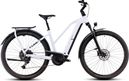 VTC Électrique Cube Kathmandu Hybrid One 800 Trapeze Shimano Cues 10V 800 Wh 700 mm Blanc Bleu Polar 2025